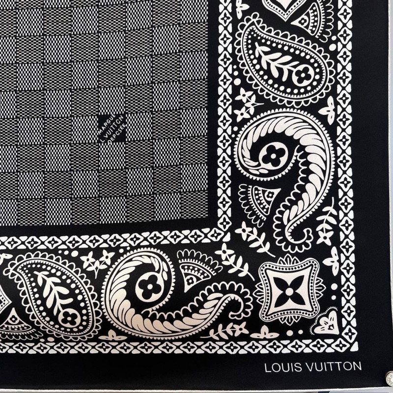LV Scarf