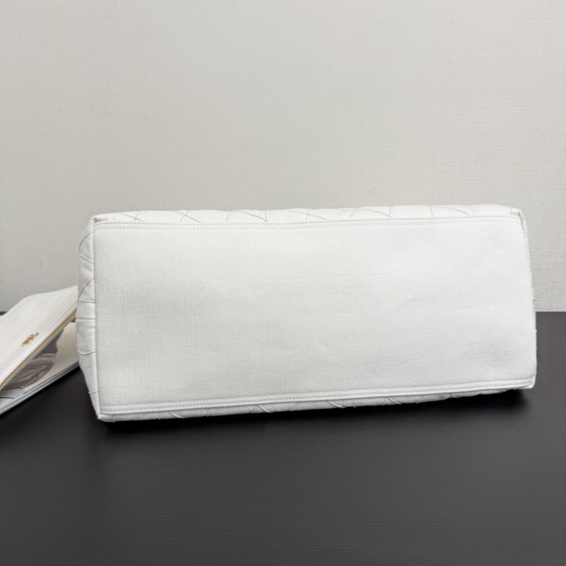 Chanel 26M Coco Beach Tote