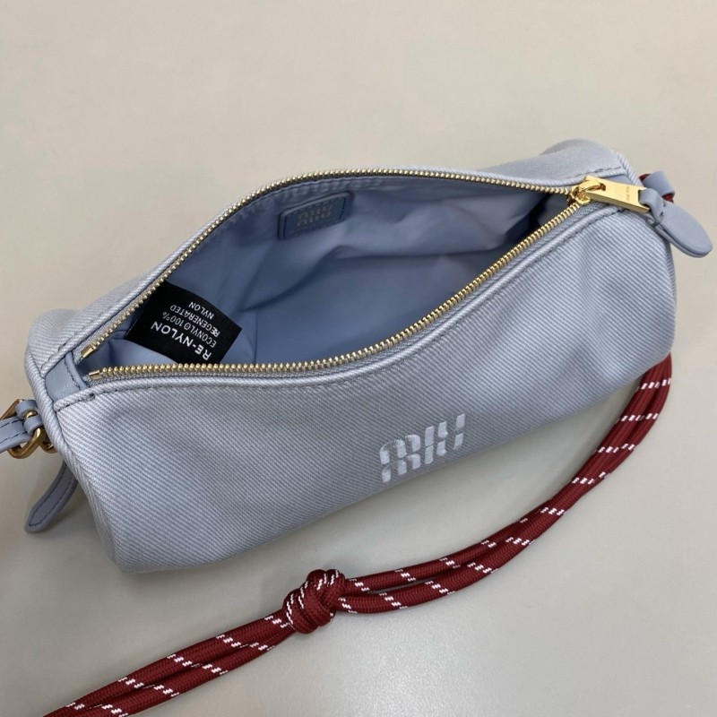 MiuMiu 笔筒包