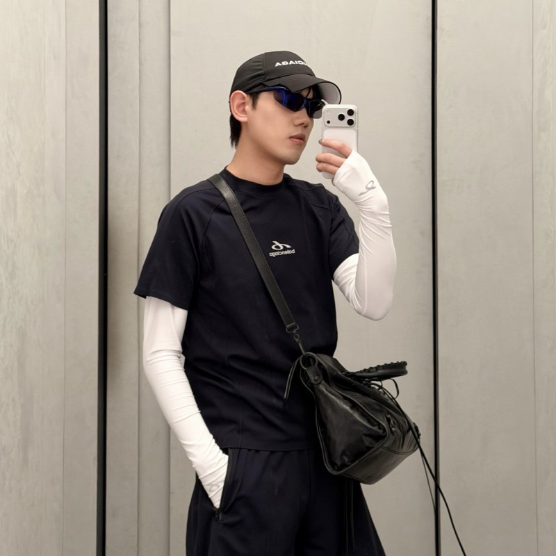 Balenciaga Long Sleeves Tee