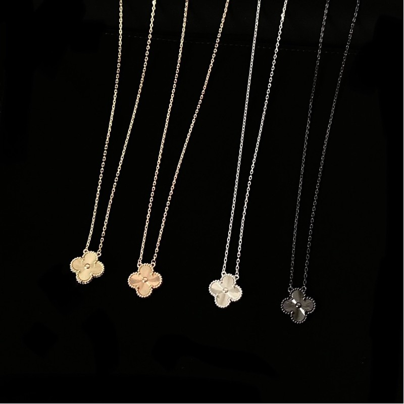 VCA Necklace 