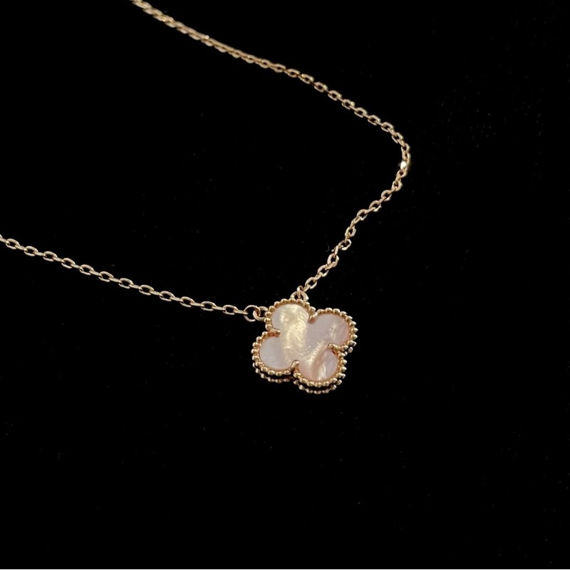 VCA Necklace 