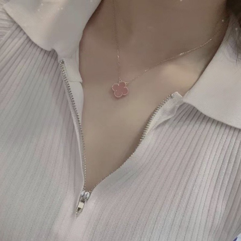 VCA Necklace 