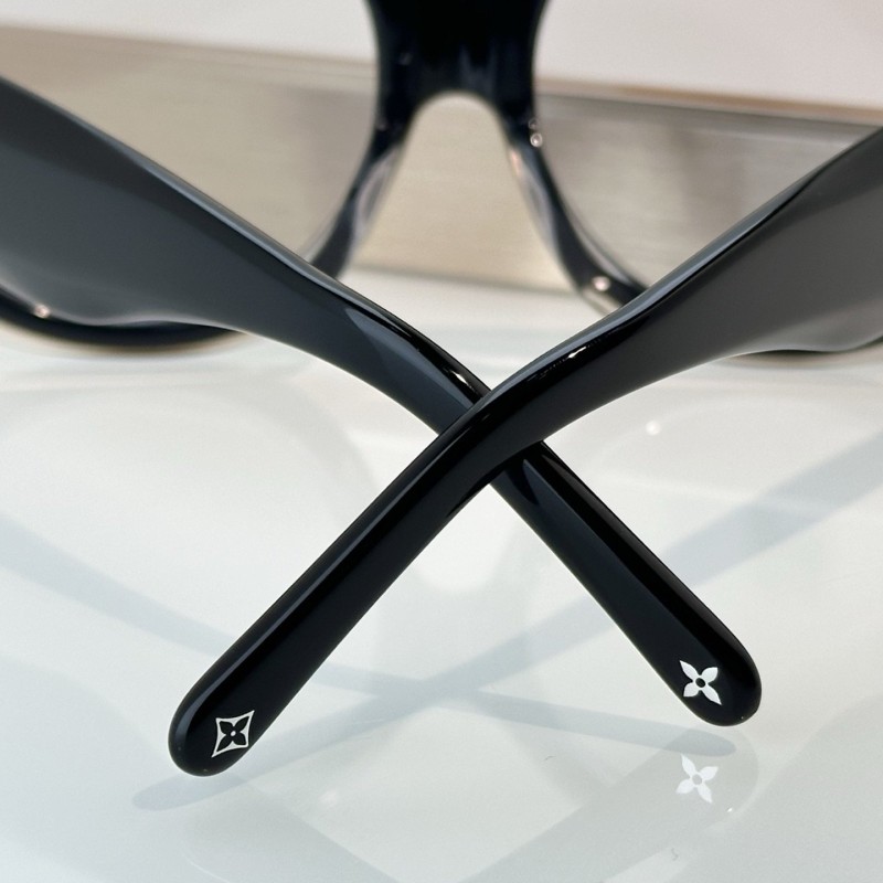 LV Sunglasses 