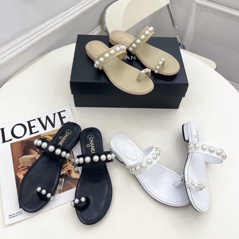 Chanel Slippers 