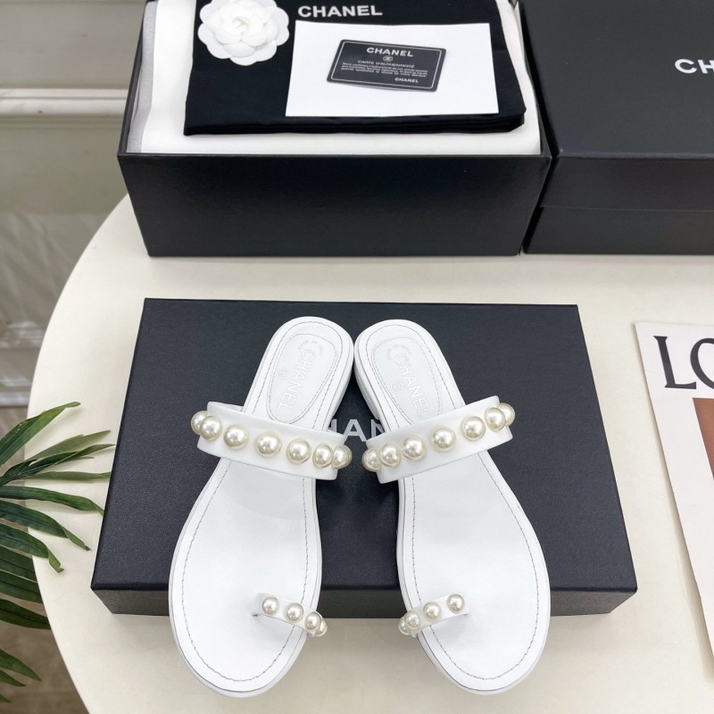 Chanel Slippers 