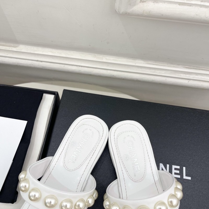 Chanel Slippers 