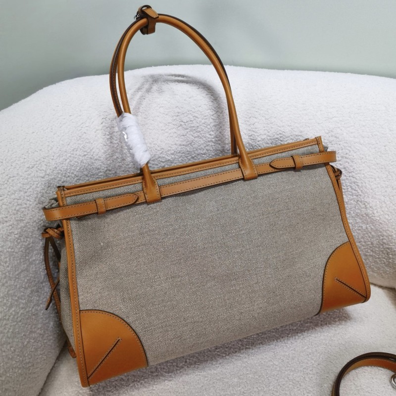 Prada Bonnie