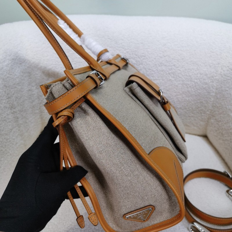 Prada Bonnie
