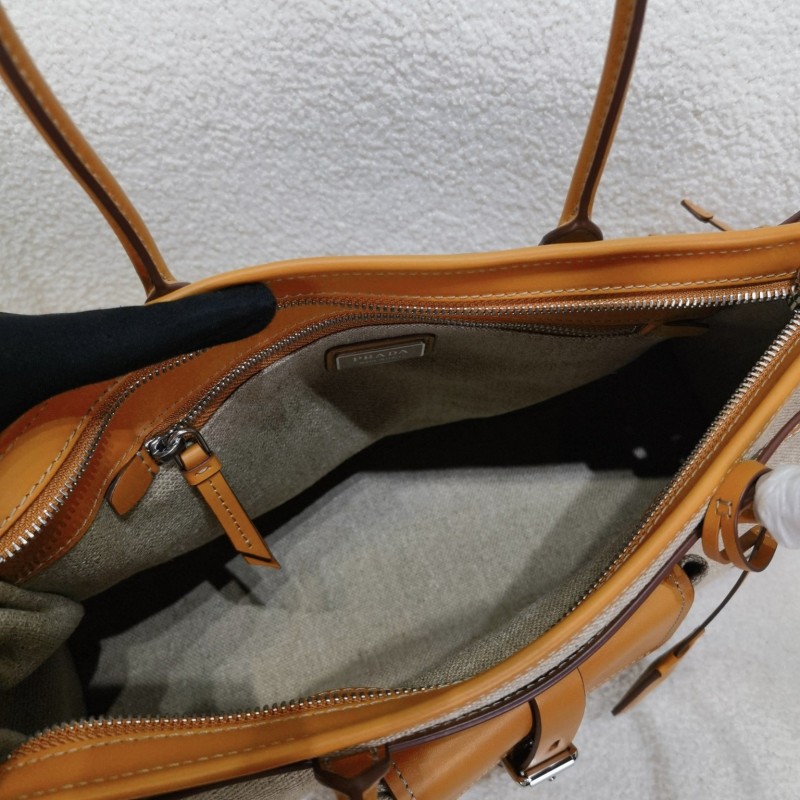 Prada Bonnie