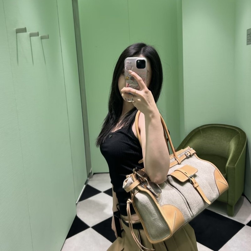 Prada Bonnie