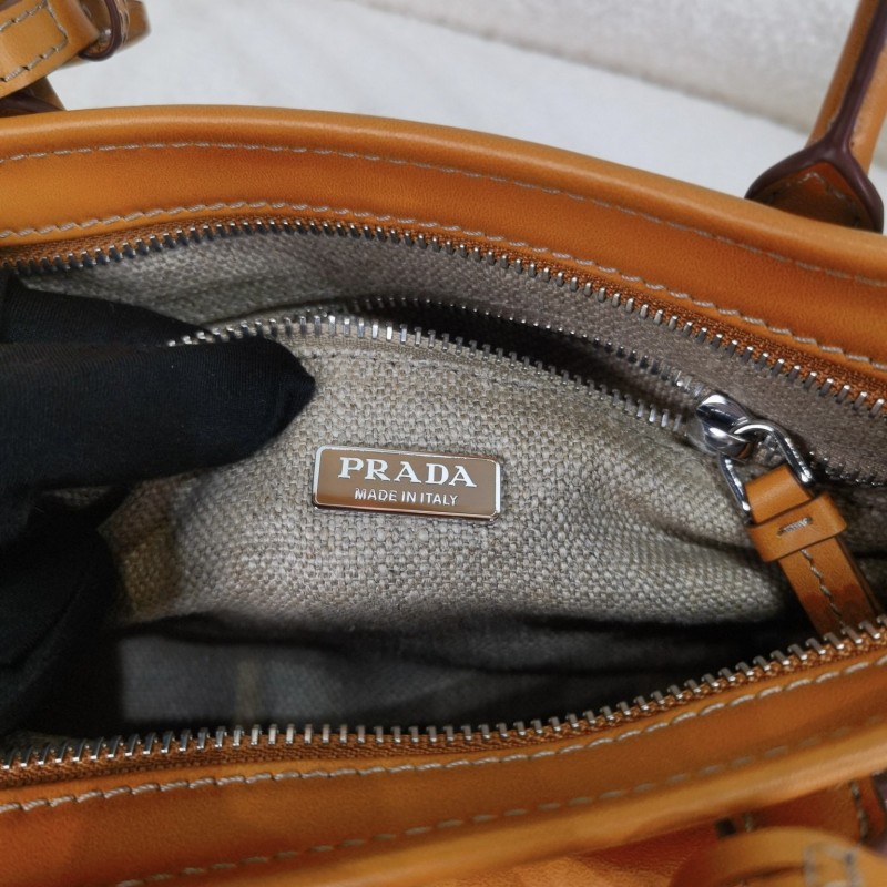 Prada Bonnie