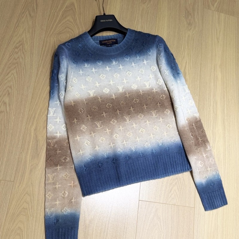 LV Sweater