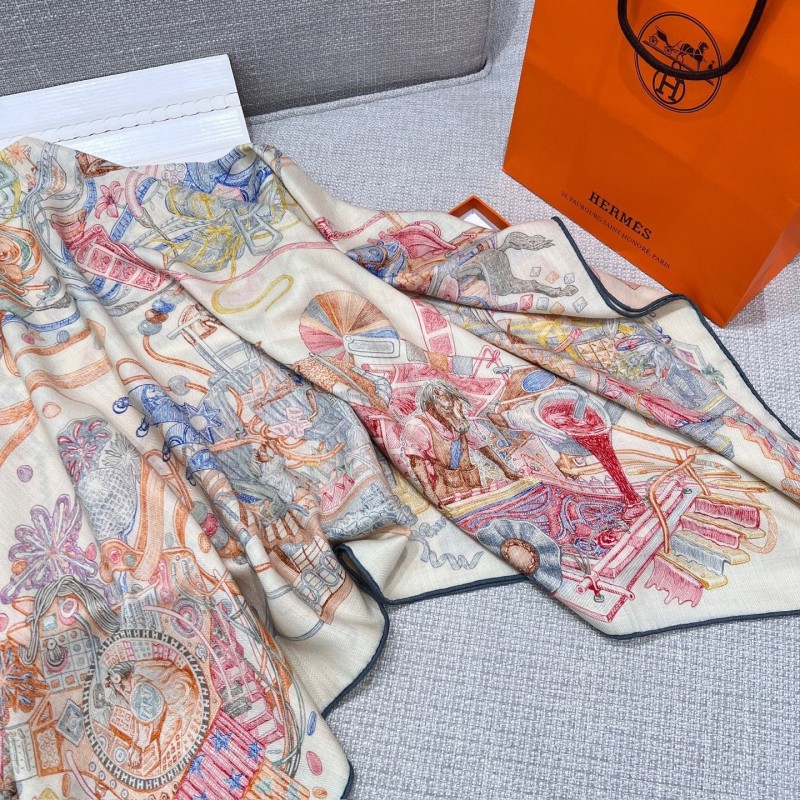 Hermes Shawl