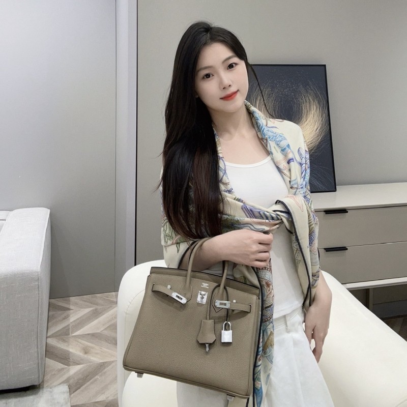 Hermes Shawl