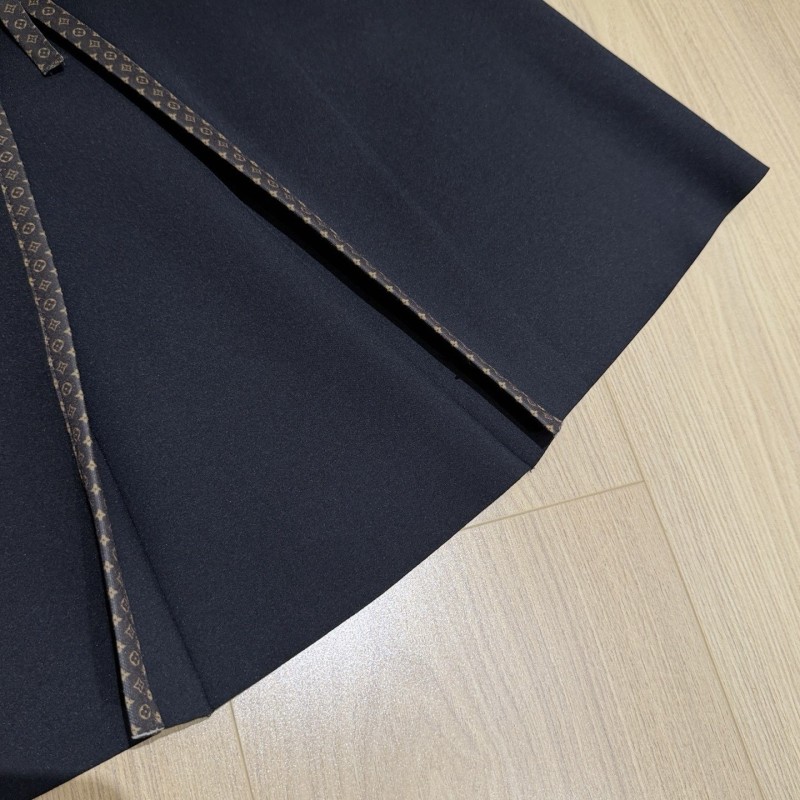 LV Skirts 