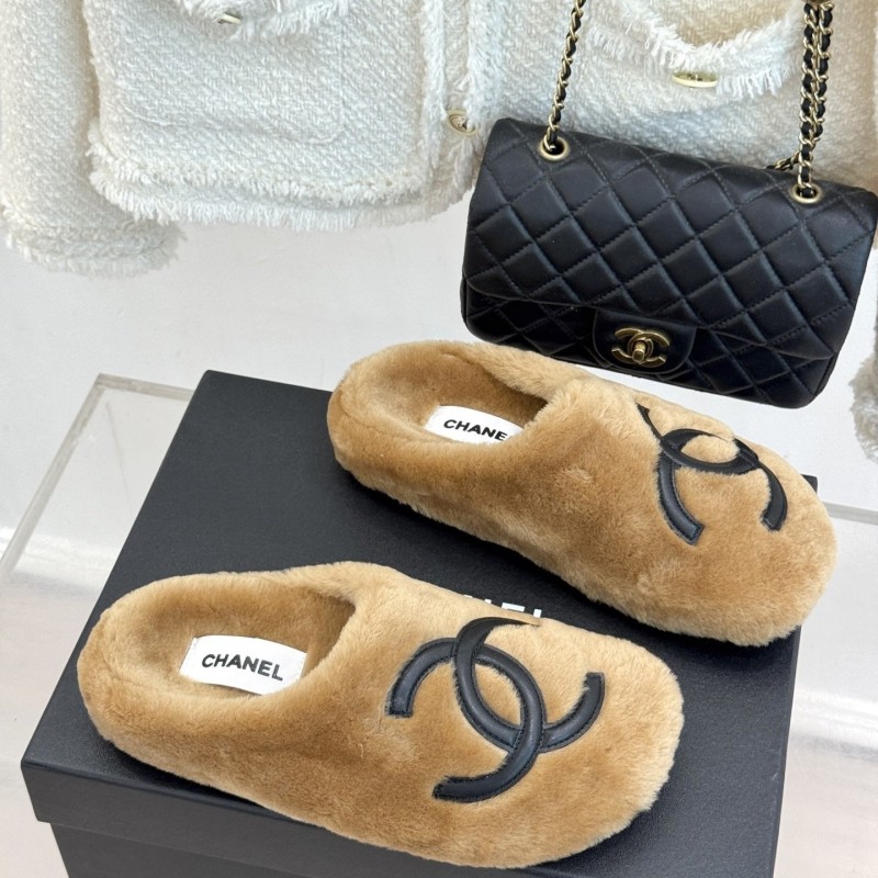 Chanel Slippers 