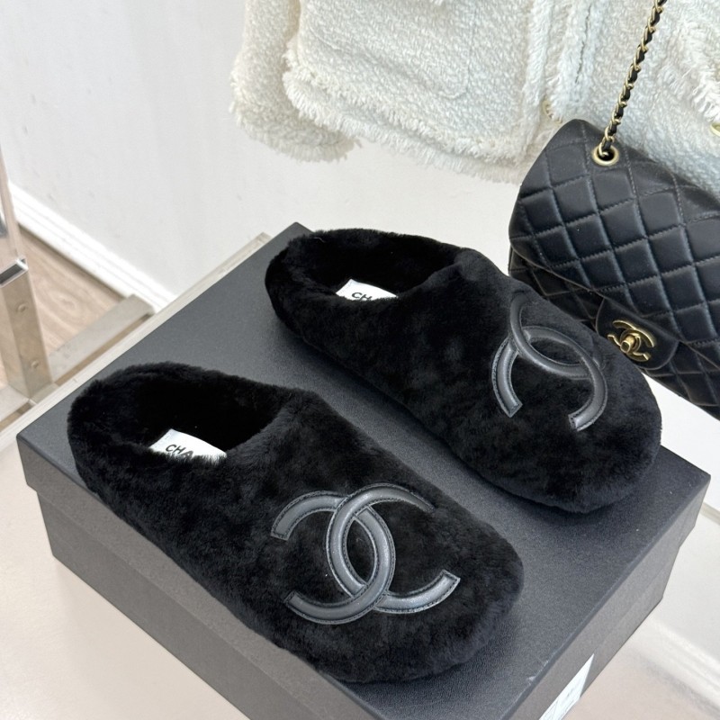 Chanel Slippers 