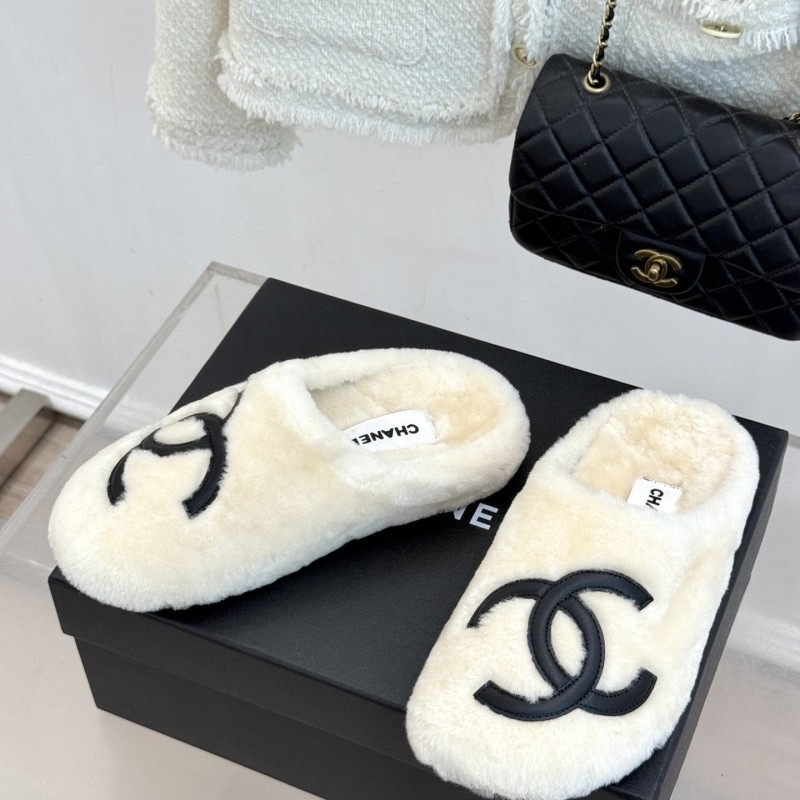 Chanel Slippers 