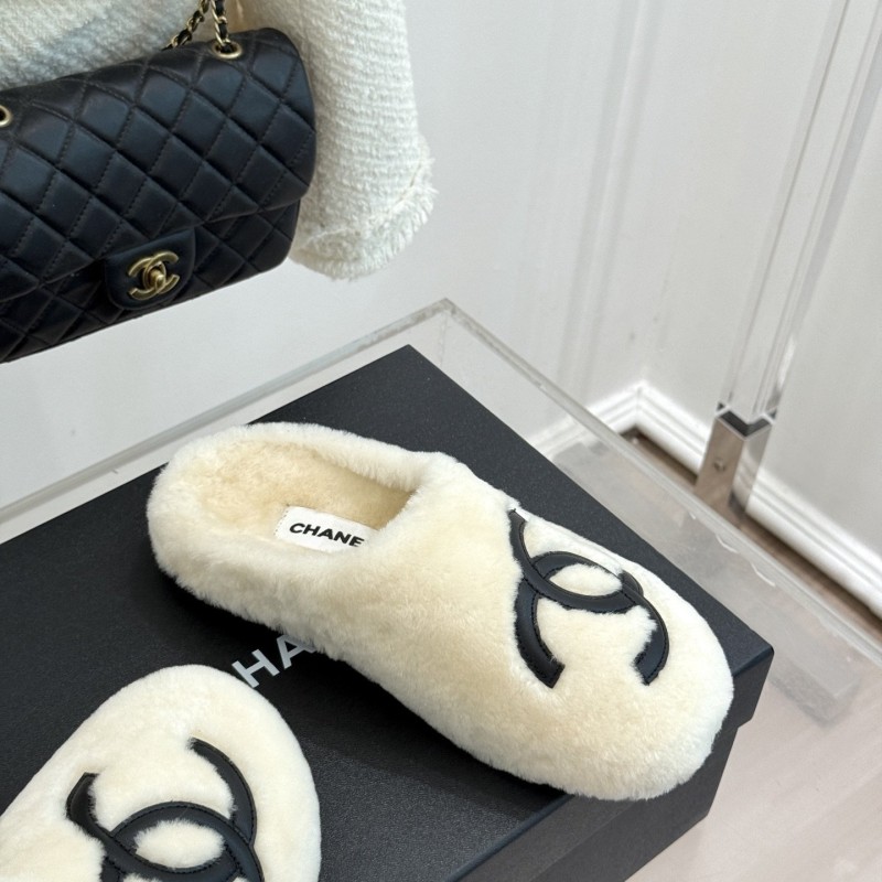 Chanel Slippers 