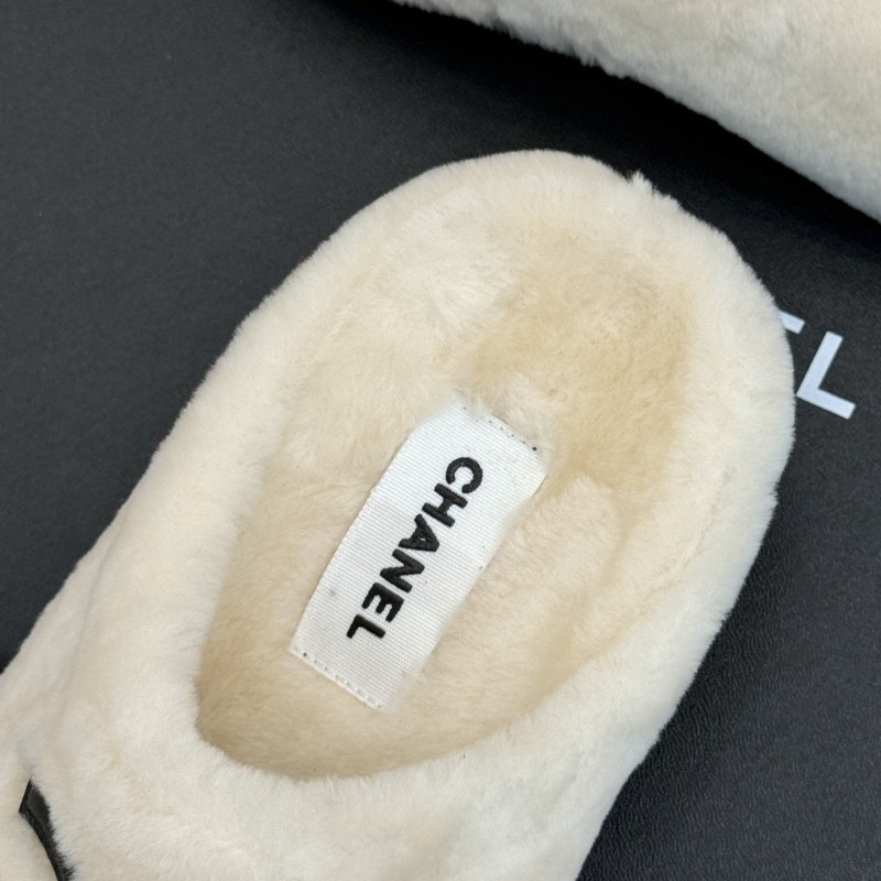 Chanel Slippers 