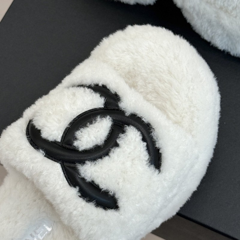Chanel Slippers 