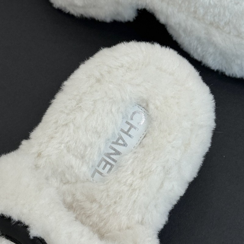 Chanel Slippers 