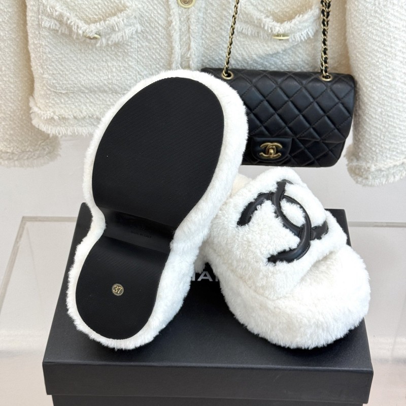 Chanel Slippers 