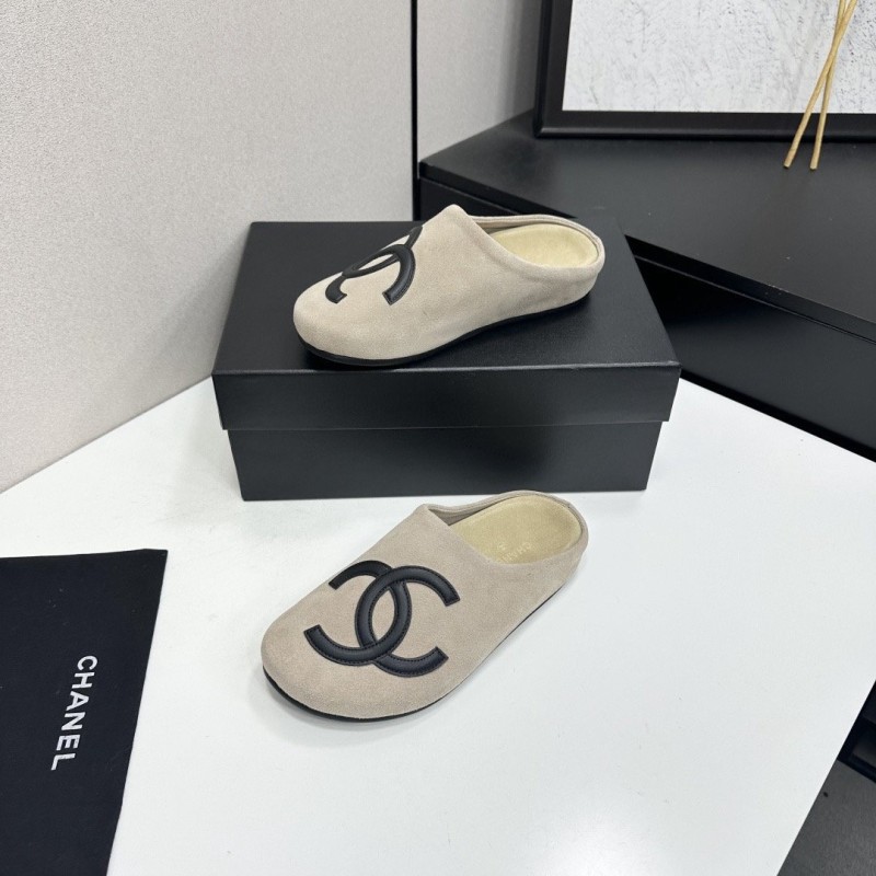 Chanel Slippers 
