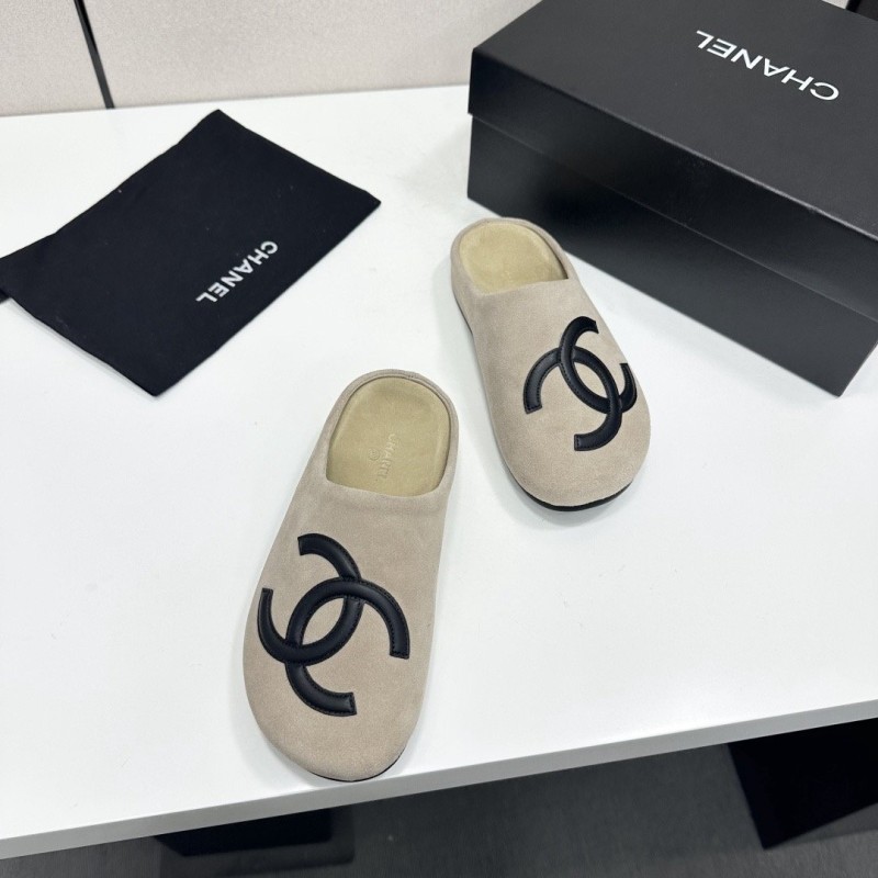 Chanel Slippers 