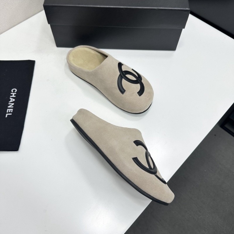 Chanel Slippers 