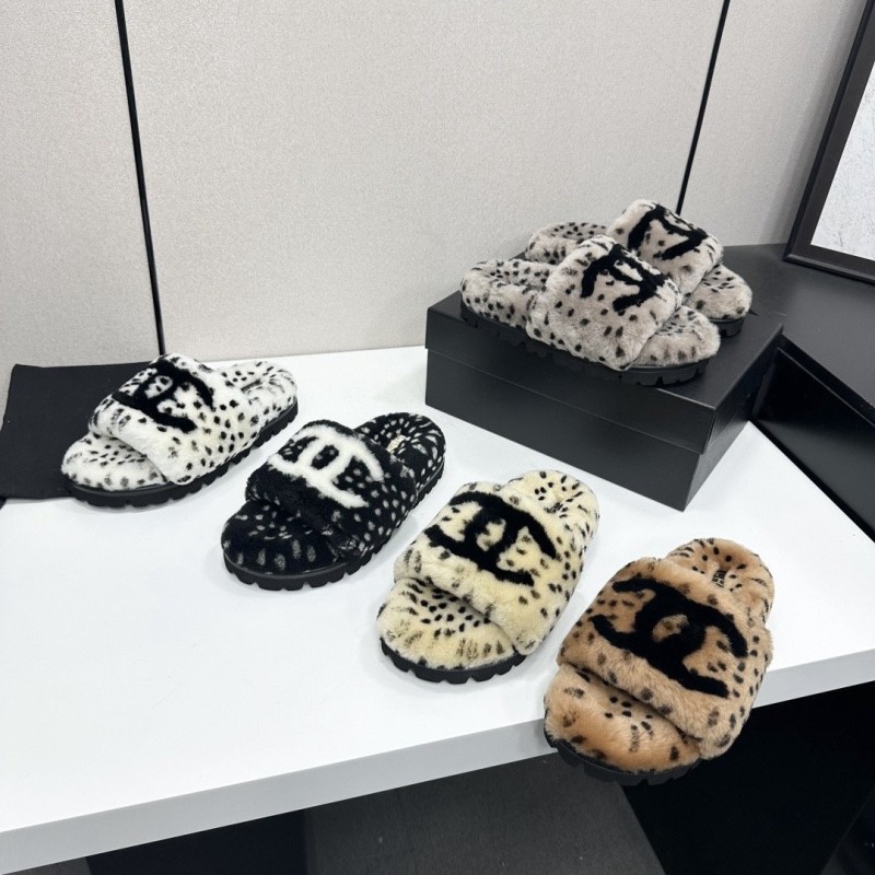 Chanel Slippers 