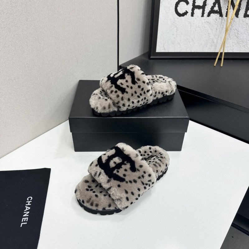 Chanel Slippers 