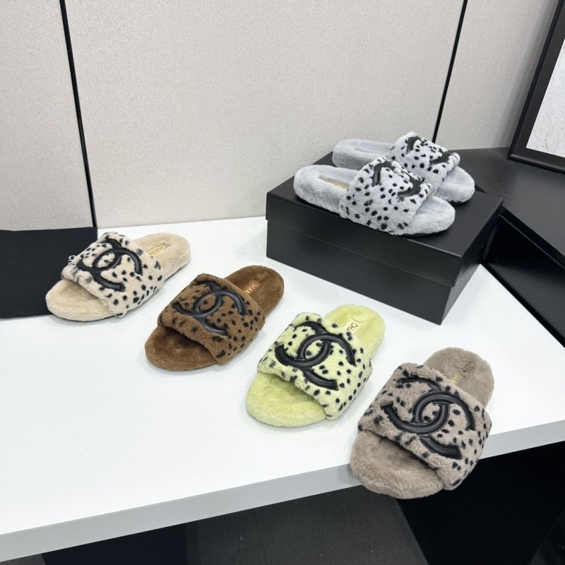 Chanel Slippers 