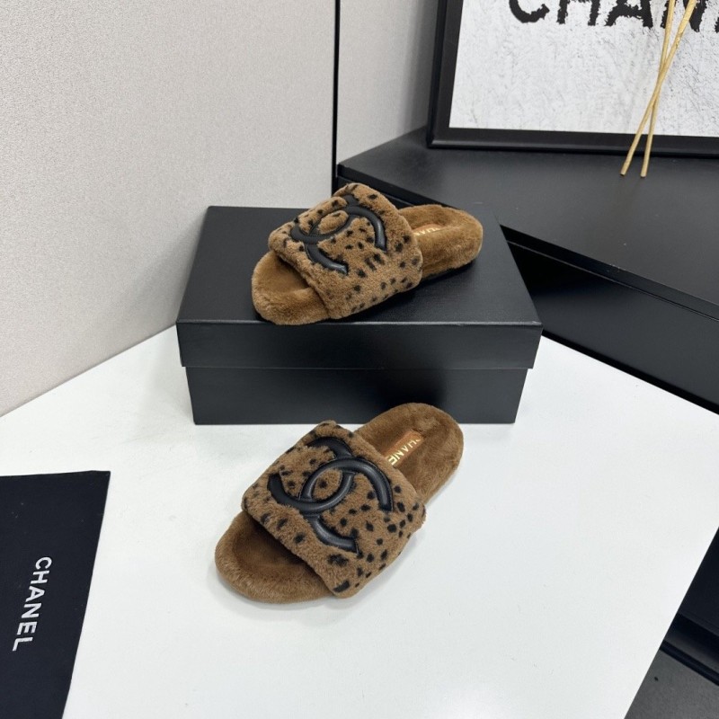 Chanel Slippers 