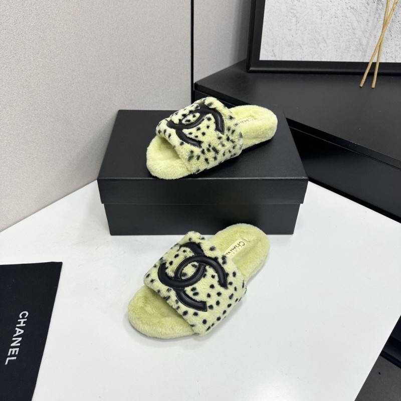 Chanel Slippers 