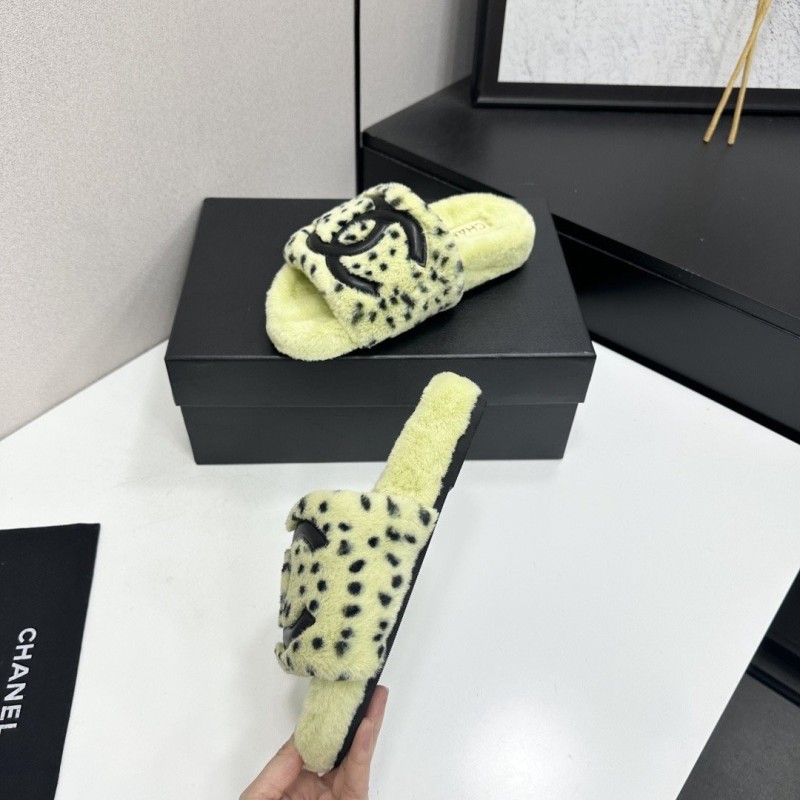Chanel Slippers 