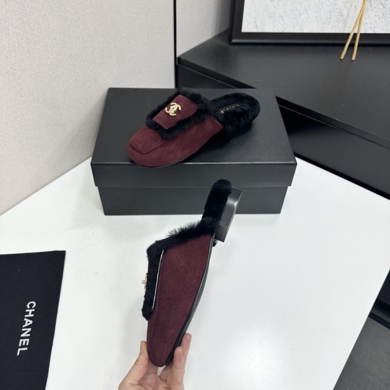 Chanel Slippers 