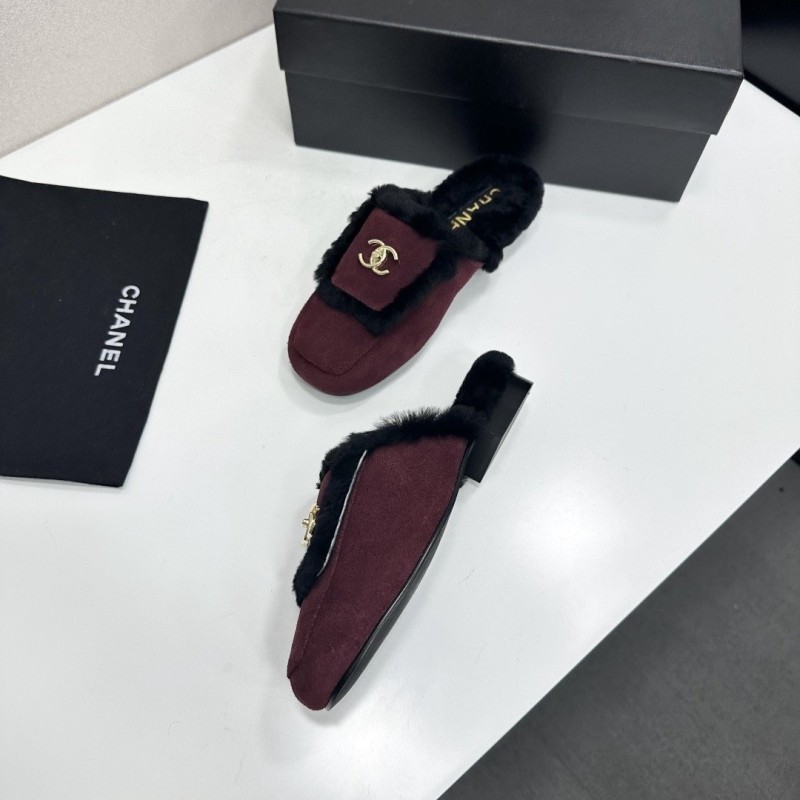 Chanel Slippers 