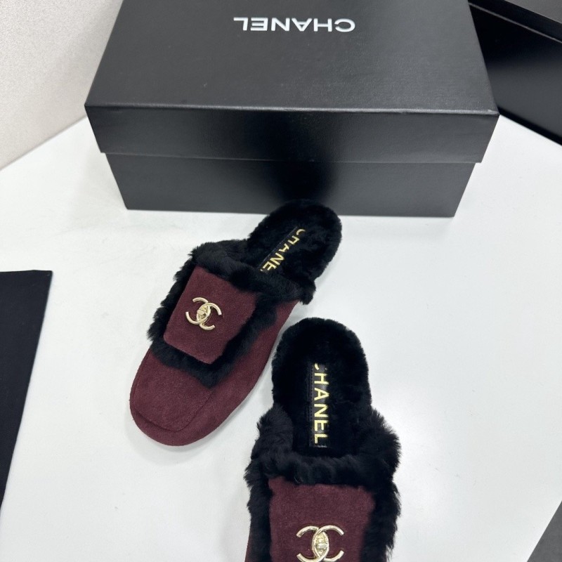 Chanel Slippers 