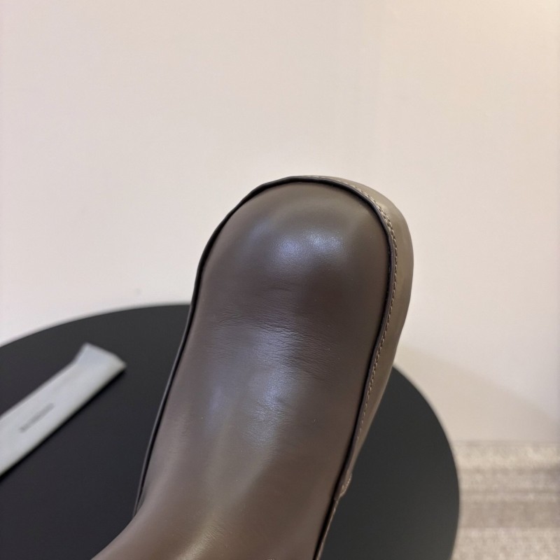 Balenciaga Boost