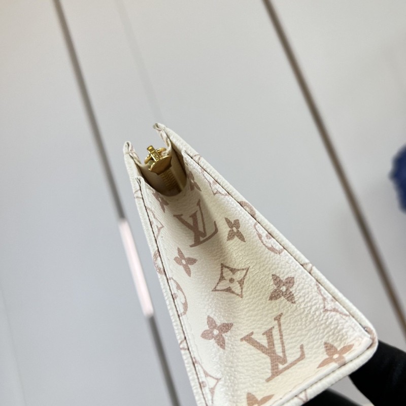 LV Poche Toilette 