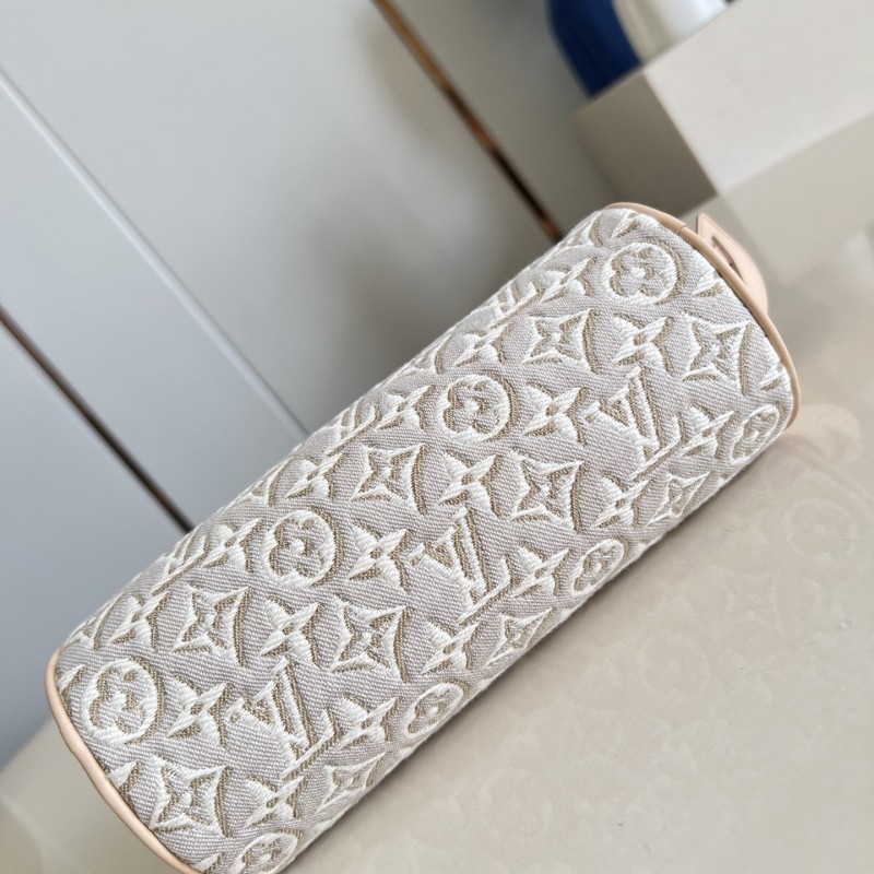 LV Pochette Papillon 