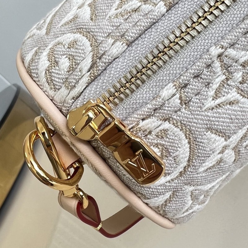 LV Pochette Papillon 