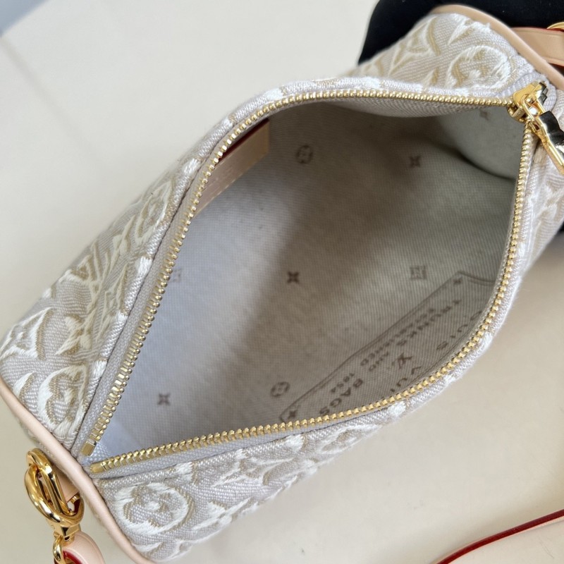 LV Pochette Papillon 