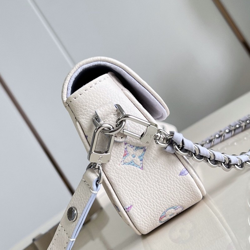 LV WOC Ivy