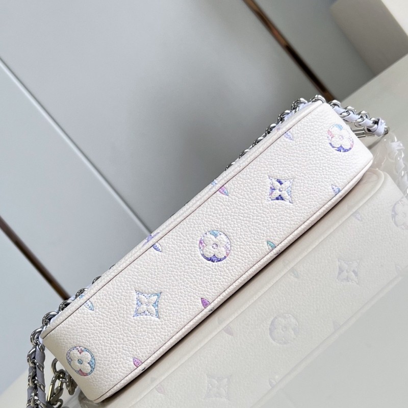 LV WOC Ivy