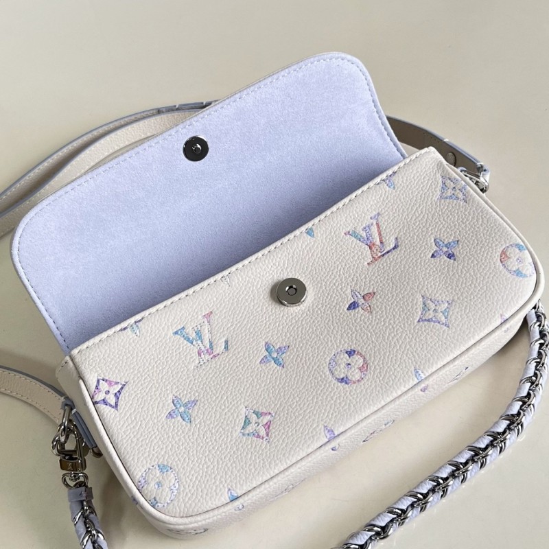 LV WOC Ivy