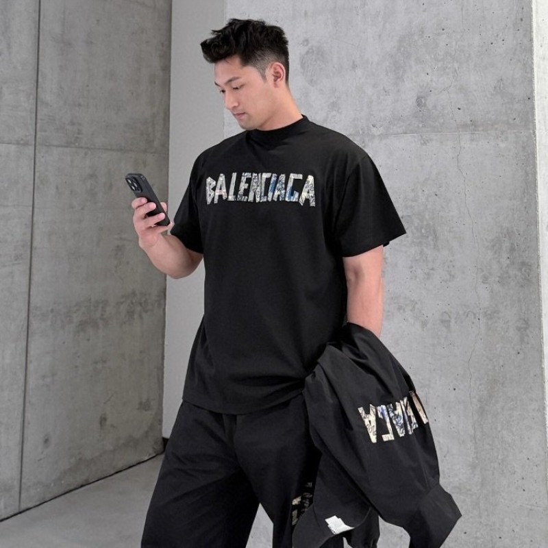 Balenciaga Unisex Tee