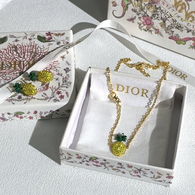 Dior Necklace 